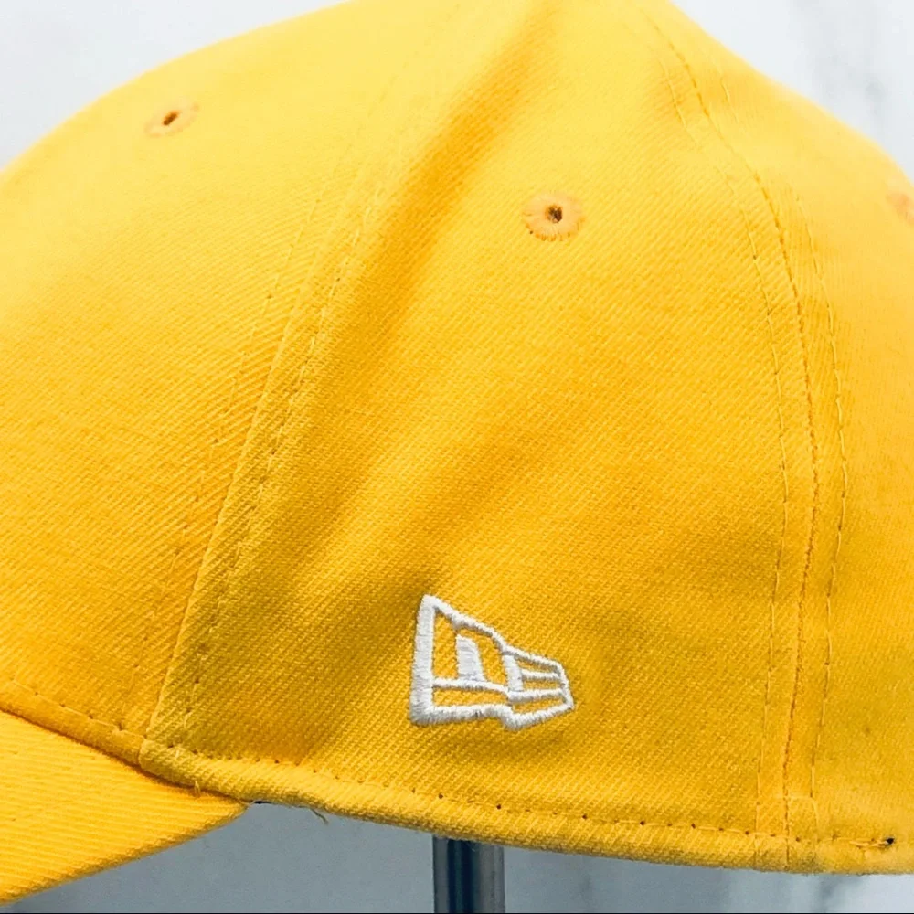 LA Dodgers Hat Baseball Cap knit flex fit Gold White MLB New Era 39 Thirty M L - Picture 12 of 14